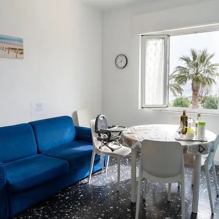 Апартаменты Rivamare 2 Fronte Mare *