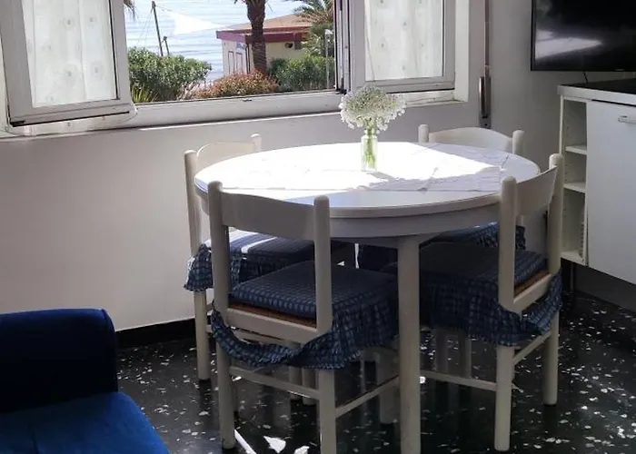 Rivamare 2 Fronte Mare 公寓